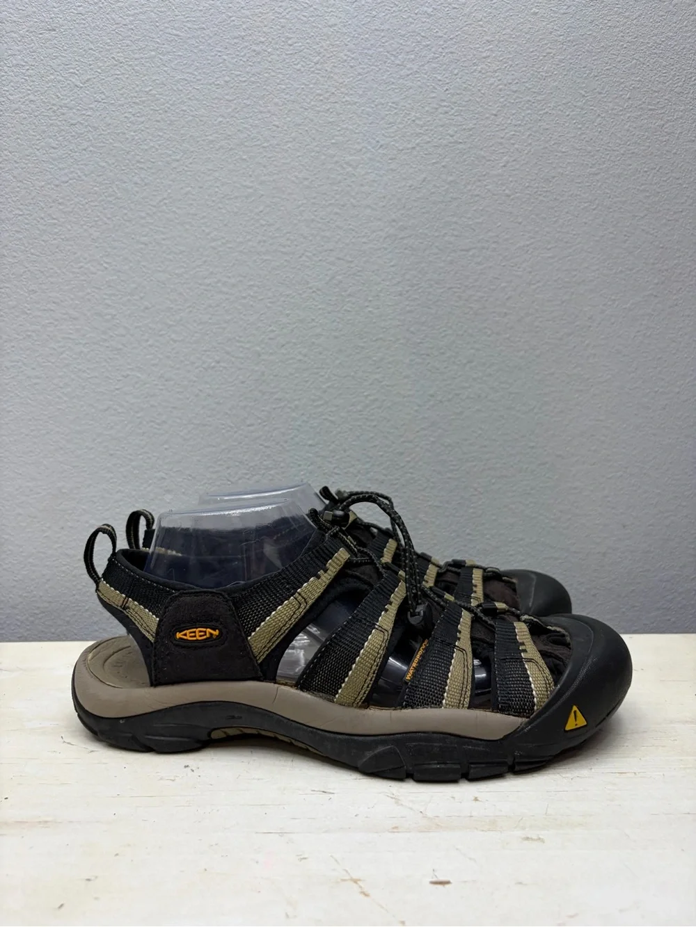 Keen black newport